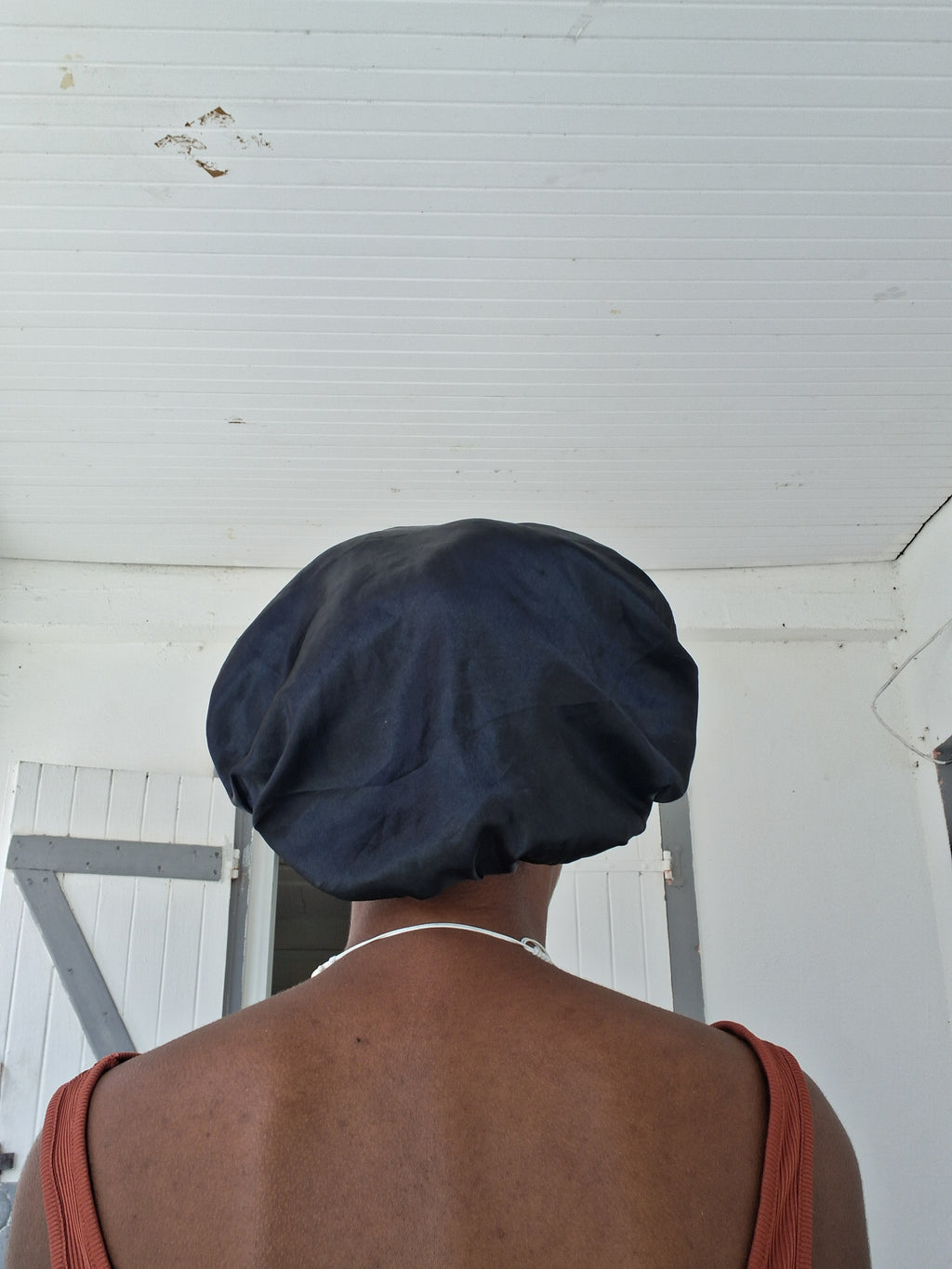 Bonnet en satin